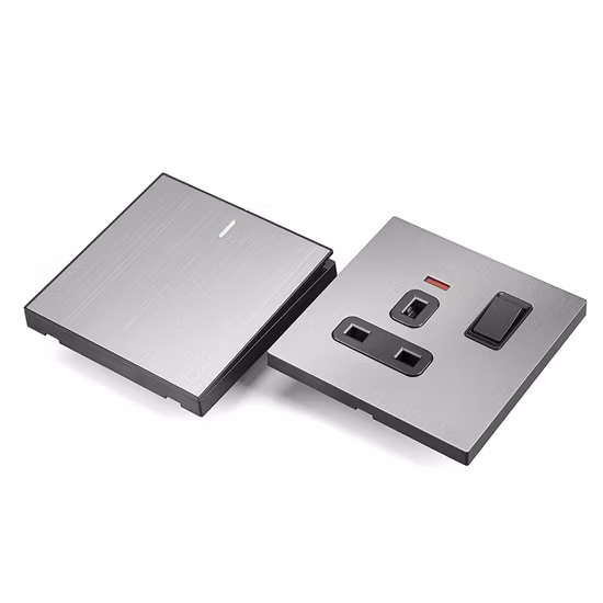 S5.1 CE Gcc UK Big Plate Wall Switch Electric Switches and Sockets Electrical Switch Socket Light Switch