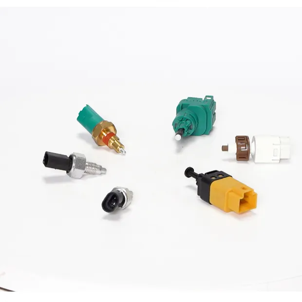Piezas de automóvil originales OEM Interruptor mecánico Sensor de presión Conjunto de interruptor de lámpara Interruptor de presión de control Interruptor de embrague Luz de freno Interruptor de lámpara